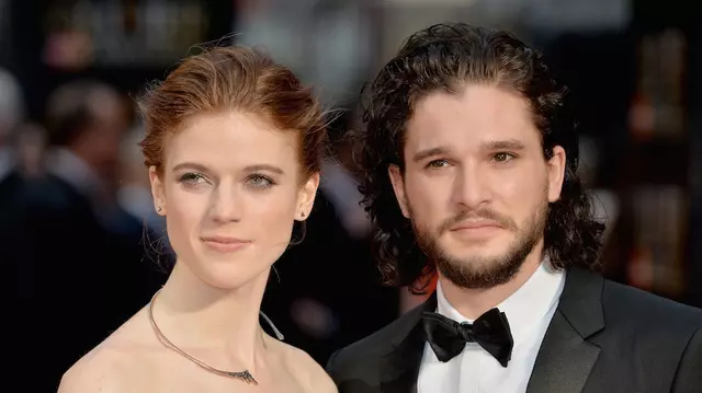 Kit Harington şi Rose Leslie, actorii din „Urzeala tronurilor”, au anunțat data nunții