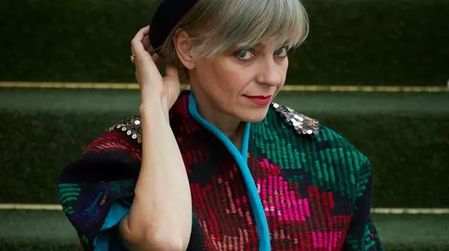 Gianina Corondan prezintă o nouă emisiune la TVR 1, „Fețe-fețe”