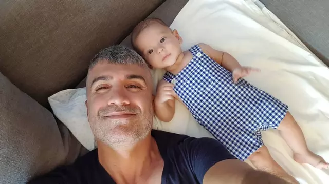 FOTO. Fiul lui Özcan Deniz a împlinit un an. Aflaţi cum şi-a sărbătorit fiul actorul din „Mireasa din Istanbul”