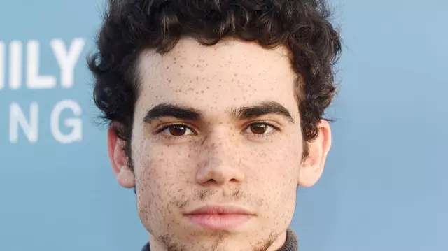 Starul Disney Cameron Boyce a murit la vârsta de 20 de ani. Cauza morţii