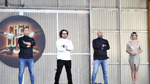 „Chefi la cuțite”. Luni se dă startul probelor eliminatorii