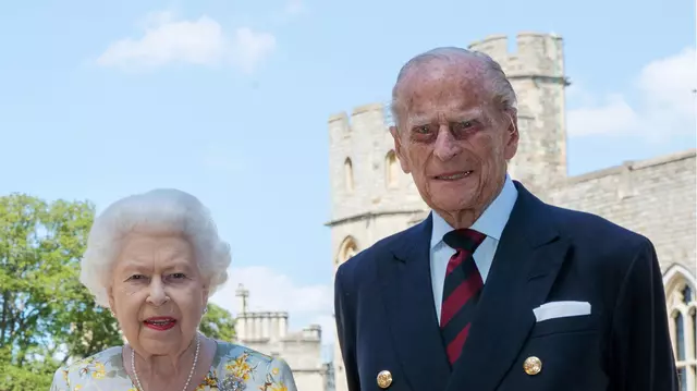 Regina Elisabeta a II-a şi prinţul Philip au fost vaccinaţi împotriva COVID-19