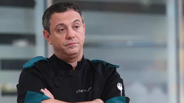 Chef Bontea, ipostază inedită la filmările „Chefi fără limite”: „Toate animalele din Grecia îmi duc dorul!”