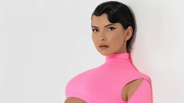 Inna, comparată cu o zeiță de fanii din întreaga lume. În ce ipostază a fost pozată artista