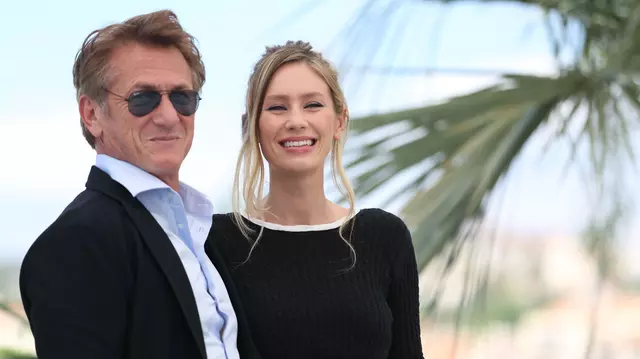 Dylan Penn, primul rol principal într-un lungmetraj. Fiica celebrului Sean Penn joacă alături de tatăl ei în „Flag Day”