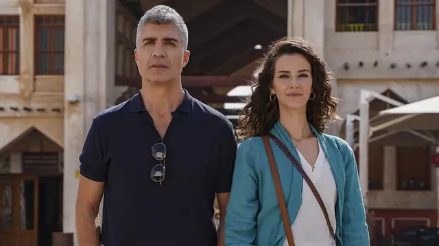 Özcan Deniz și İrem Helvacıoğlu s-au certat! Care e motivul pentru care cei doi actori nu se mai suportă