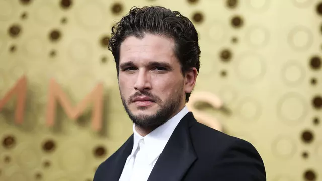 Kit Harington, interpretul lui Jon Snow, a luptat cu propriii demoni: dependența de alcool și depresia