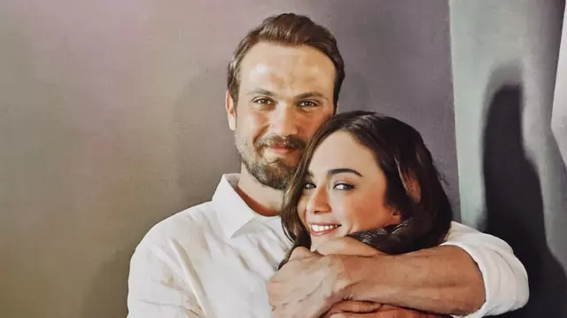 Damla Sönmez și Aras Bulut İynemli, din „Legea familiei”, un nou cuplu de actori turci? Actrița a pus punctul pe i