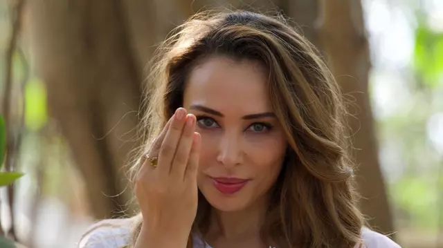 Iulia Vântur s-a întors în India. Când va mai reveni în România