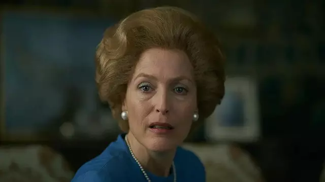 Gillian Anderson („The Crown”) e de nerecunoscut în noul său rol din „Ecaterina”. Reacția entuziastă a fanilor