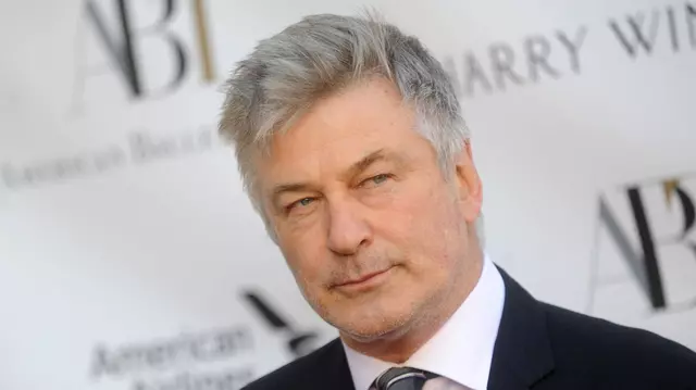 Alec Baldwin este „bântuit” de moartea Halynei Hutchins. De ce este îngrijorată Hilaria, soția actorului