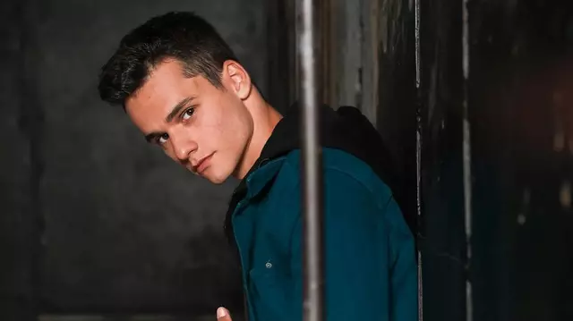 Ștefan Iancu, dezvăluiri la „Întrebarea mesei rotunde”. Cu ce colegă din „Vlad” ar vrea să aibă momente intime