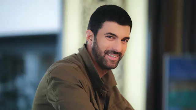 Engin Akyürek s-a iubit cu o colegă din „Fiica ambasadorului”. Ce actrițe celebre i-au mai fost iubite