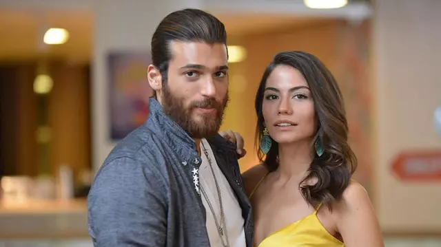Demet Özdemir și Can Yaman, doriți de Disney Plus în același serial. Unul dintre ei a refuzat însă oferta