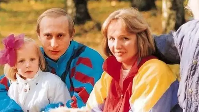 Cum arată acum fiicele lui Vladimir Putin și cu ce se ocupă