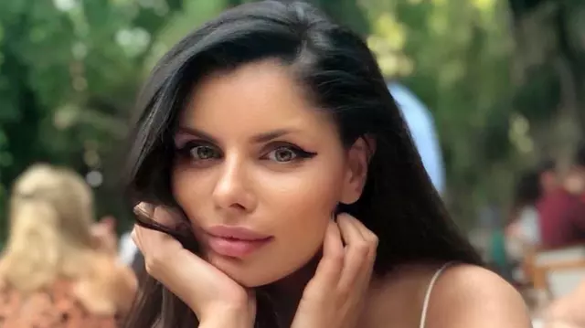 Ileana Lazariuc s-a fotografiat în cea mai provocatoare rochie. Fanii s-au întrecut în complimente când au văzut-o