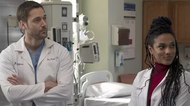 „New Amsterdam” pierde unul dintre protagoniști. Decizia șocantă luată de unul dintre actorii serialului de pe Netflix