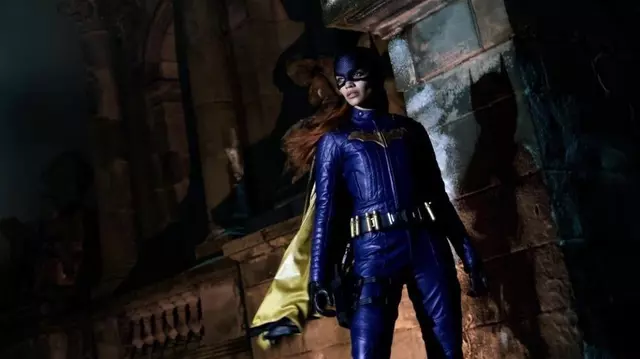Filmul „Batgirl” a fost anulat de HBO Max, deși era aproape terminat. Când era anunțată premiera