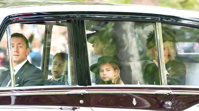 Prințul George și Prințesa Charlotte, prezenți la înmormântarea Reginei Elisabeta a II-a. Ce se întâmplă cu Prințul Louis