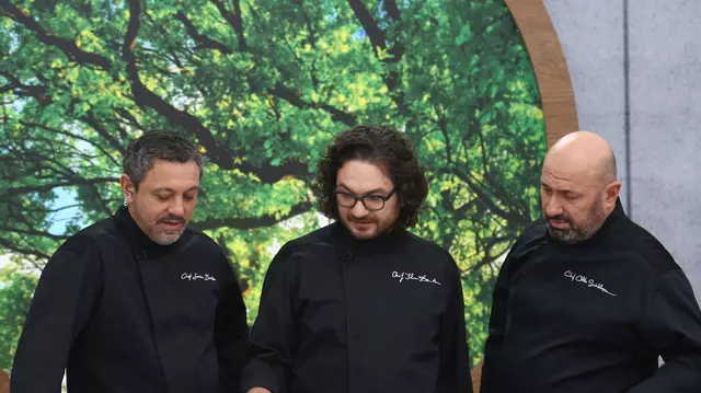 „Chefi la cuțite”, 5 octombrie 2022. Jurații, nevoiți să gătească cu un ingredient misterios. „N-am gătit în viața mea cu așa ceva!”