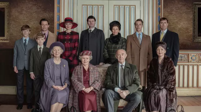 „The Crown”, sezonul 5, serial Netflix. Ce eroare au descoperit fanii seriei care urmărește viața Reginei Elisabeta a II-a