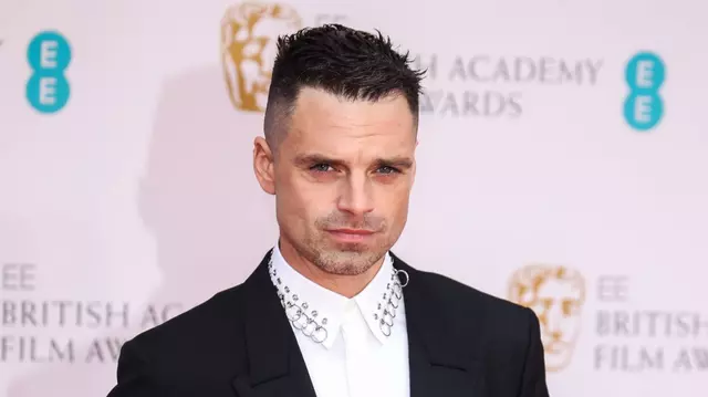 Actorul român Sebastian Stan a fost nominalizat la Globurile de Aur 2023. Cu ce mari actori va lupta pentru un premiu