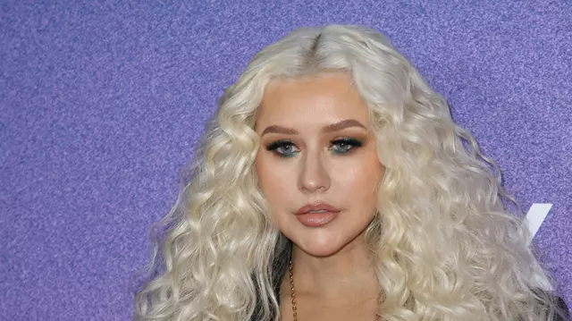 Christina Aguilera, apariție îndrăzneață. A pozat topless și a publicat imaginea pe Instagram