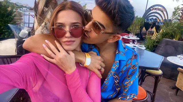 Ioana Ignat și Sebastian Dobrincu, instantanee din vacanță. Cei doi petrec alături de Marius Moga și Bianca Lăpuște