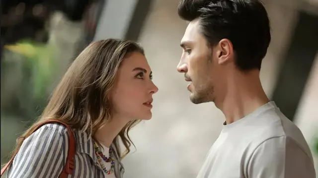 „Îndrăgostiți din interes”, un nou serial turcesc de succes la Acasă TV. Cine sunt actorii principali