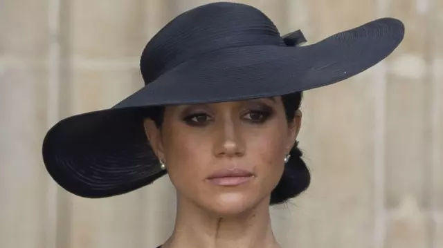 Meghan Markle se luptă cu sora ei în instanță. Ducesa ar fi supus-o pe Samantha la „batjocură, dispreț și rușine”
