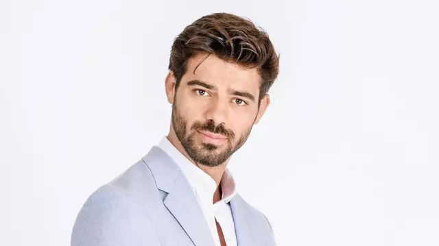 Ștefan Floroaica, imagine rară cu părinții lui. Concurentul de la Asia Express 2025 are o legătură specială cu familia