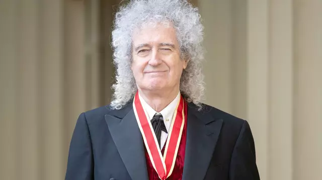 Brian May, chitaristul trupei Queen, a fost făcut cavaler de către regele Charles, la Palatul Buckingham