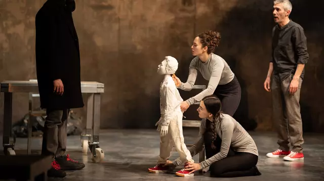 Premierele lunii aprilie 2023 la Teatrul Mic: „Când ploaia se va opri” și „Copilul meu”