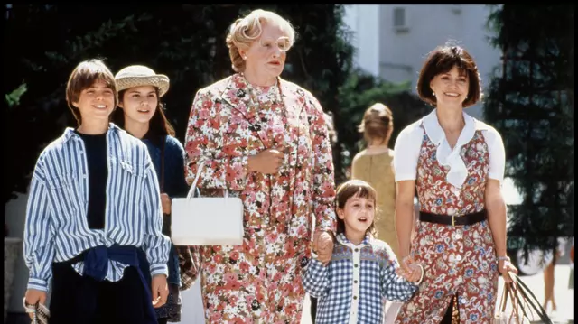 Vă vine să credeți? Se împlinesc 30 de ani de la lansarea comediei „Doamna Doubtfire, tăticul nostru trăsnit”, cu regretatul Robin Williams!