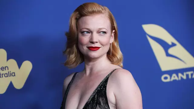 Sarah Snook, despre ultimul sezon al serialului Succesiunea de la HBO: „Nu se oprește deloc”