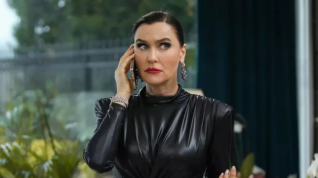 Ce trebuie să știi despre Şevval Sam, Ender din „Prețul fericirii”