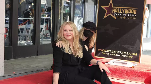 Christina Applegate, dezvăluiri dureroase despre lupta cu scleroza multiplă. Cine a ajutat-o să descopere teribila boală