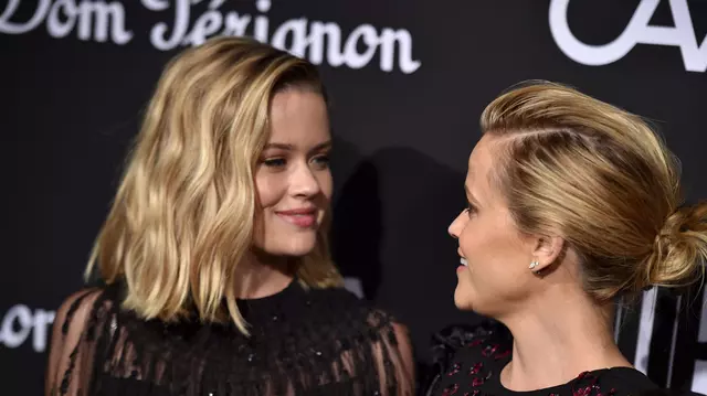 Cum arată copiii unora dintre cele mai cunoscute staruri de la Hollywood. Fotografii de colecție