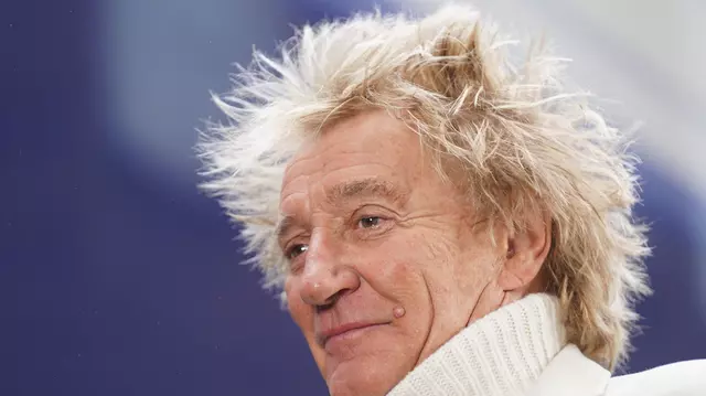 Rod Stewart a dezvăluit primele imagini adorabile cu cei doi nepoți ai săi. „Un bunic fericit”