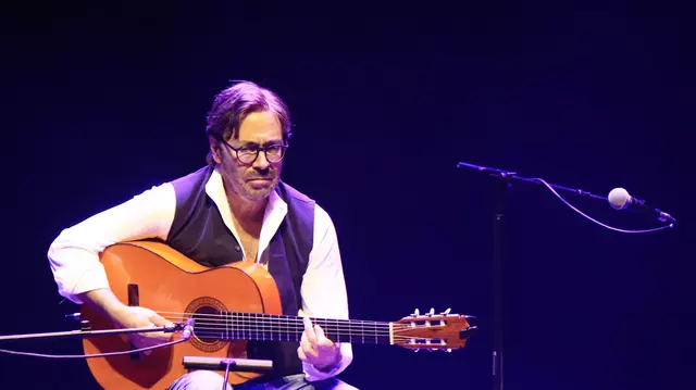 Al Di Meola a făcut infarct în timpul concertului de la Arenele Romane. Chitaristul american, internat de urgență