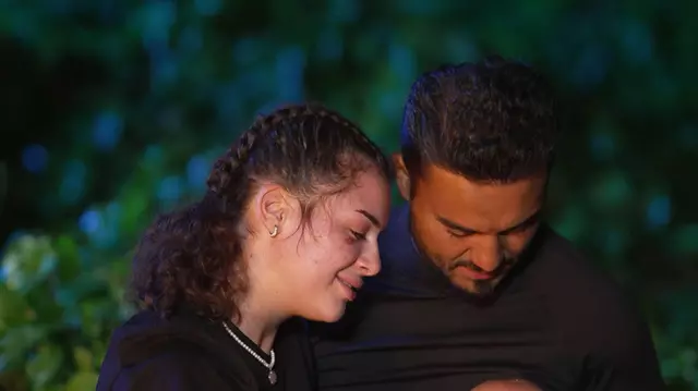 Cum a început povestea de iubire dintre Jador și Oana Ciocan. Războinica s-a mutat cu artistul a doua zi după ce l-a cunoscut