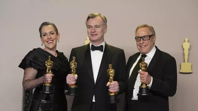 „Oppenheimer” a câștigat Oscarul pentru cel mai bun film. Filmul lui Christopher Nolan a fost marele câștigător la gala Oscar din 2024