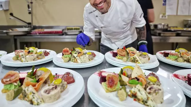 Cine este soția lui Chef Ștefan Popescu. De ce evită să gătească împreună, deși Alina este pasionată de arta culinară