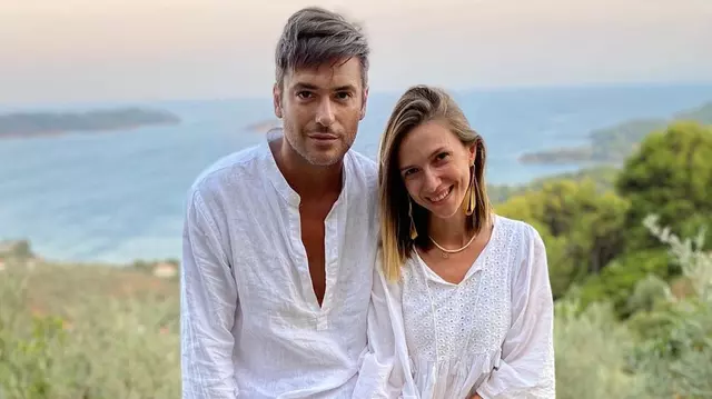 Radu Vâlcan, secretul relației cu Adela Popescu. Prezentatorul i-a făcut o declarație superbă de dragoste: „Este un vis cu ochii deschiși!”
