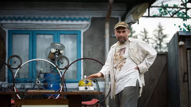 Ce se întâmplă în Las Fierbinți, 2 octombrie 2024. Reacția lui Celentano în ziua în care au loc Premiile Comunei Fierbinți: „Eu dacă nu iau premiu, mă mut din satul ăsta!”