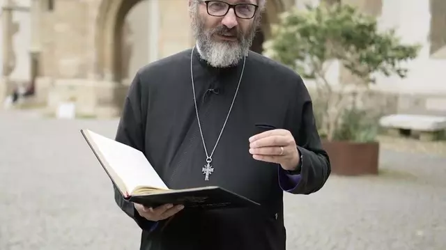 Emisiunea „Zi de zi, cu părintele Constantin Necula” a ajuns la 1.500 de episoade. „E o onoare!”