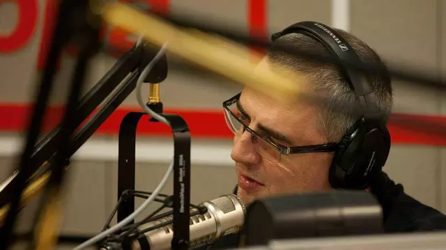 Vlad Petreanu renunță la emisiunea „Deșteptarea” de la Europa FM, după 12 ani. Ce proiect va începe