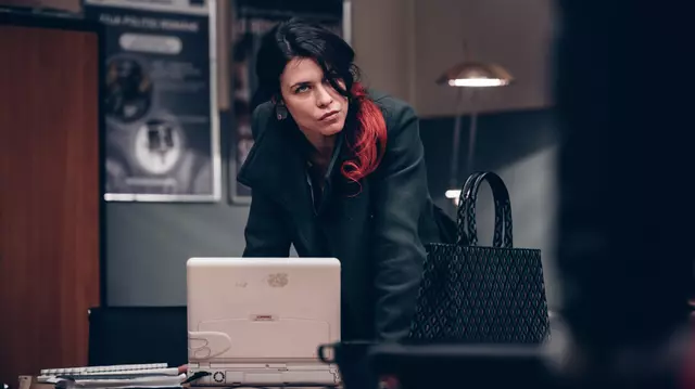 Netflix lansează „Subteran”, primul său serial românesc: „Povestea merge foarte, foarte rapid”, explică protagonista Ana Ularu