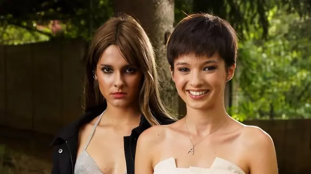 Rebecca Nicolescu, de nerecunoscut în urmă cu 6 ani. Cum arăta „fata rea” din „Ana, mi-ai fost scrisă în ADN”