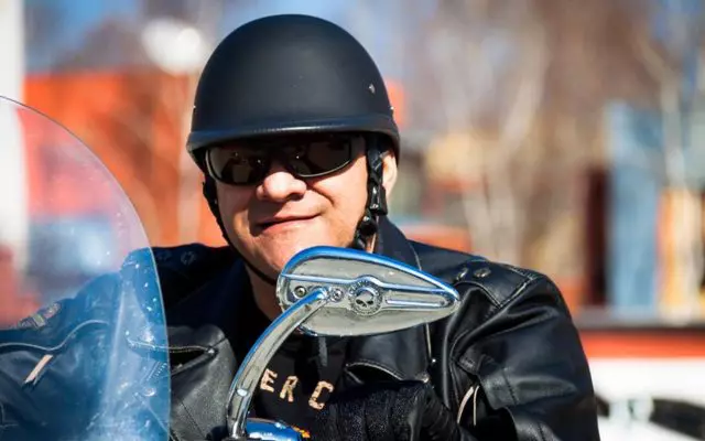 Gabi Balint este pasionat de motociclete